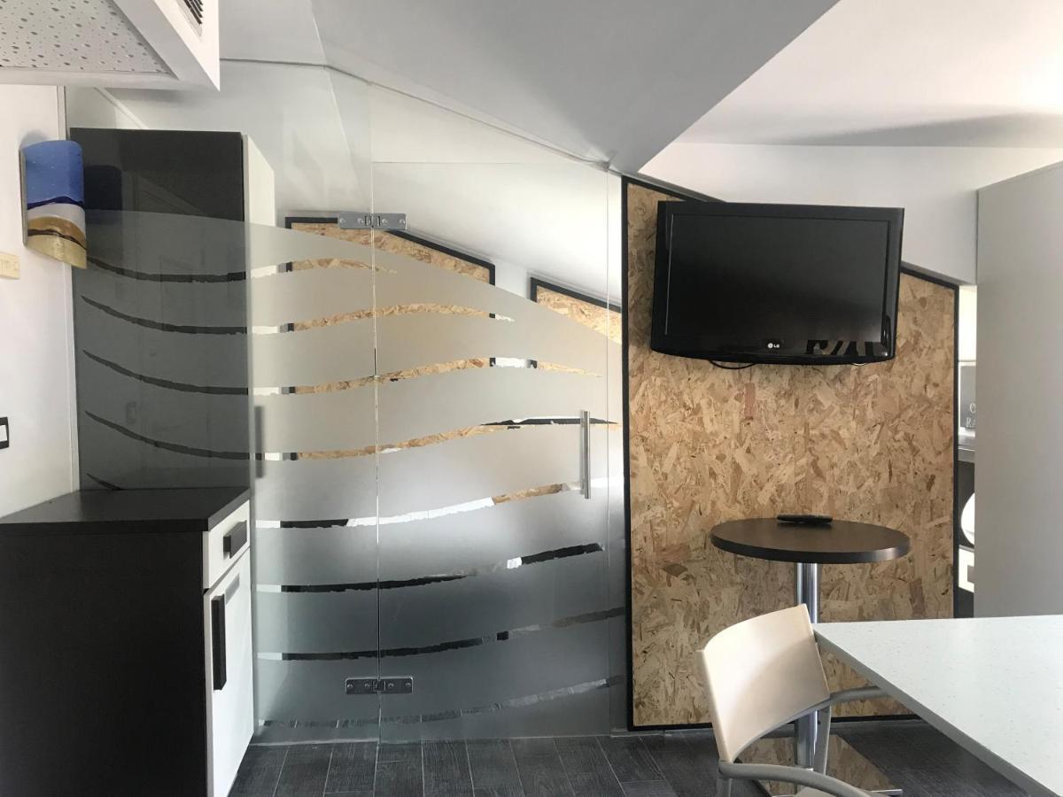 Apparthotel Belle Vue La Louviere Bagian luar foto